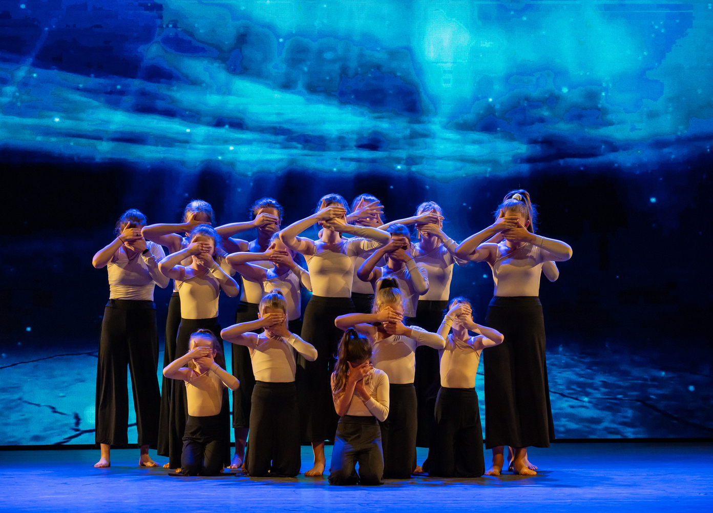 Контемпорари Контемпорари в школе танцев Dance Room Paradise